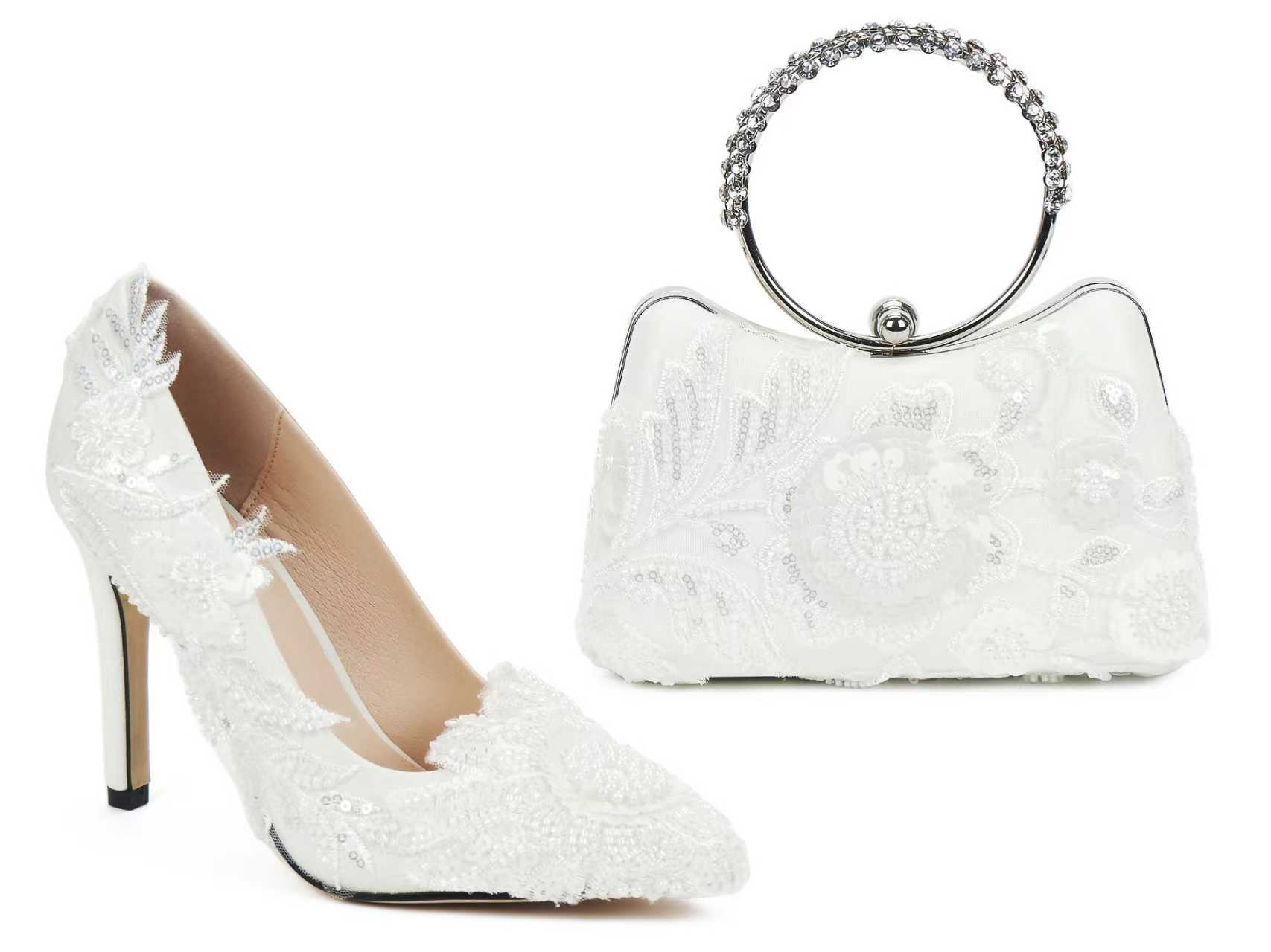 Ladies shoe 9