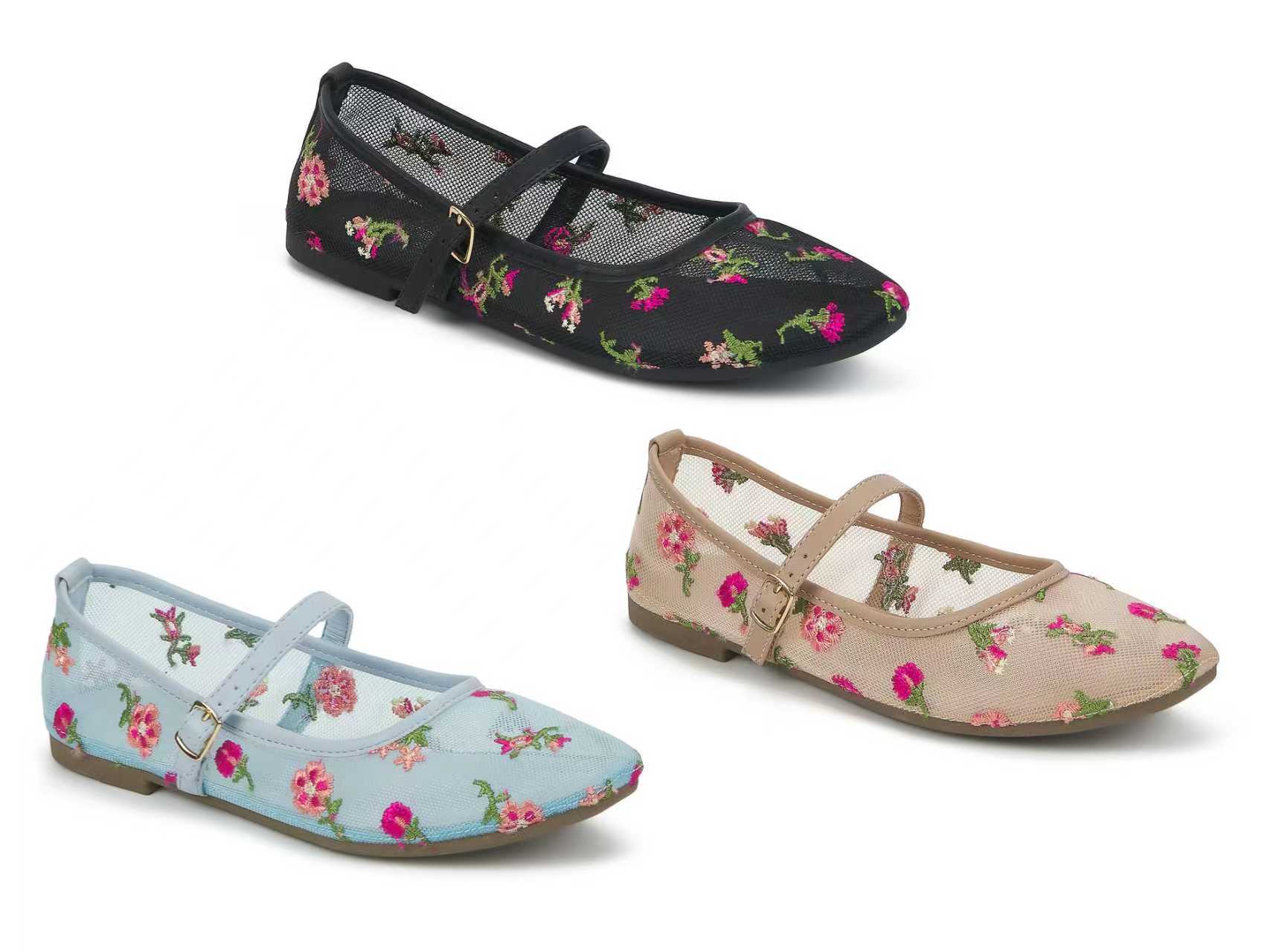 Ladies shoe 11